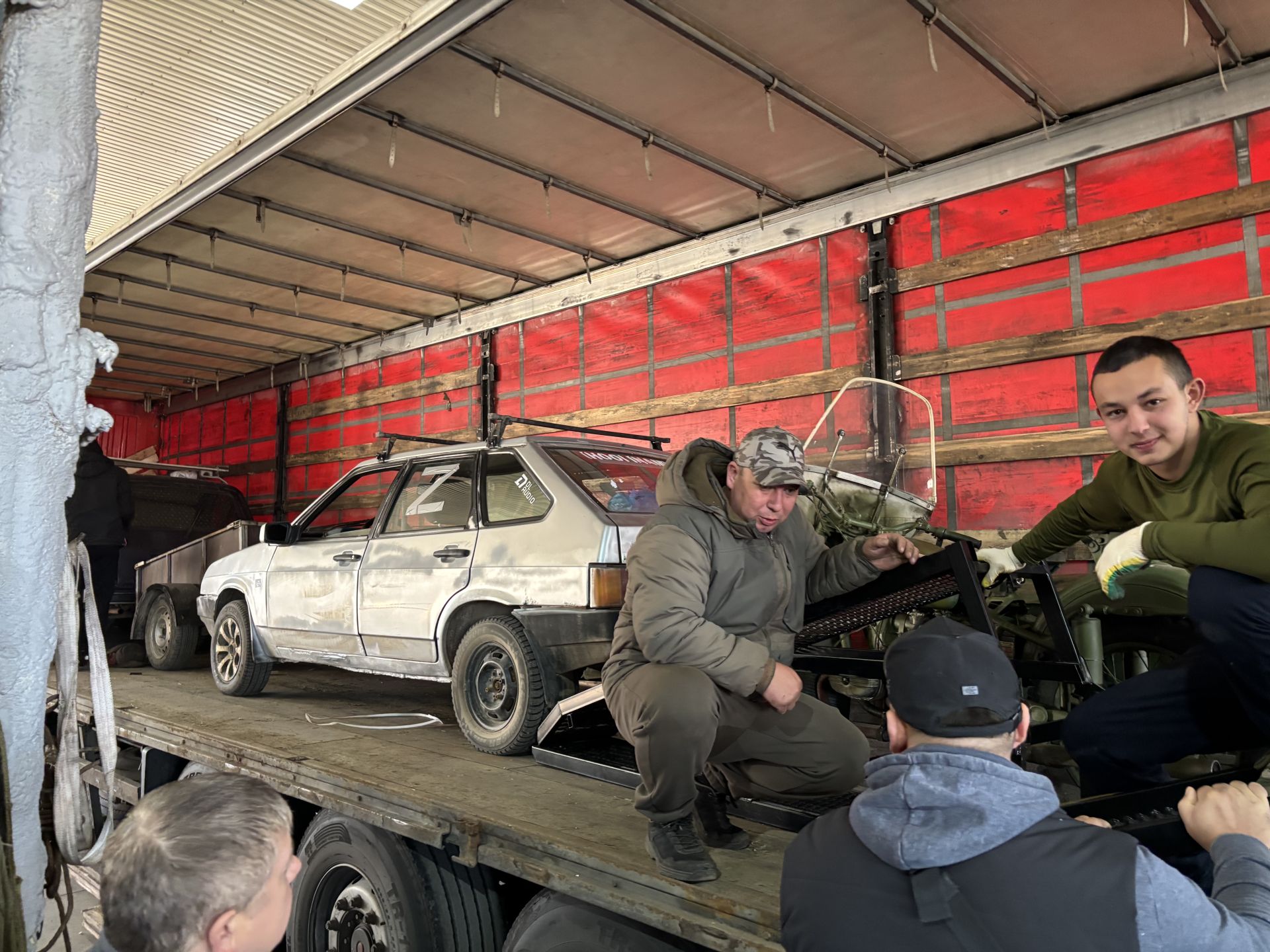 Сороковая отправка гуманитарки: как полковник запаса из Лаишево превратил личную инициативу в народное движение