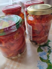 Как приготовить вяленые томаты: рассказываем