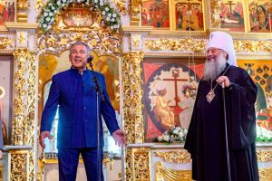Рустам Минниханова поздравил татарстанцев с праздником Пасхи