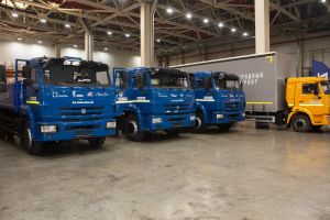 «КАМАЗ» передал автомобили для нужд гуманитарной миссии «Народного фронта»