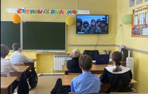 Уроки мужества: лаишевским школьникам  рассказали о Героях нашего времени