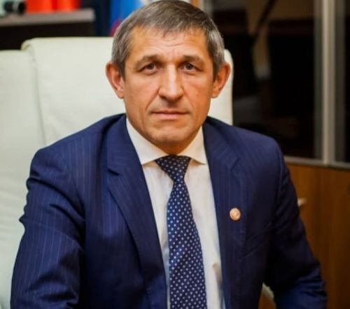 Глава Лаишевского района Ильдус Зарипов поздравляет мусульман со светлым праздником Ураза-байрам