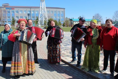 День весны и труда