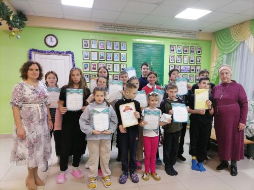 В конкурсе «Новогодняя открытка» активно участвовали воспитанники Лаишевского детского дома