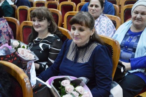 Пәрәү авылы активистларын бүләкләделәр