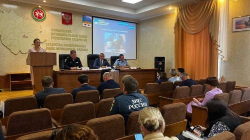 Лаеш районында коррупциягә каршы комиссиянең чираттагы утырышы узды