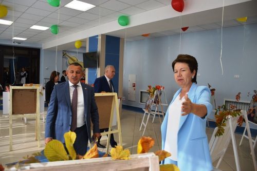 Лаеш мәдәният йортында Лаеш районы укытучыларын хөрмәтләделәр