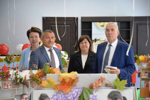 Лаеш мәдәният йортында Лаеш районы укытучыларын хөрмәтләделәр