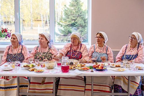 «Покровские посиделки» собрали творческие коллективы района в небольшом селе Орел