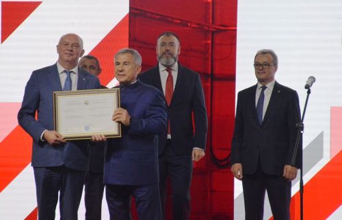 Раис Татарстана дал старт работе нового завода в Лаишевском районе