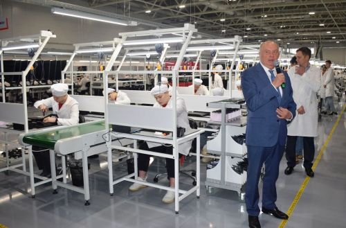 Молодые специалисты осваивают производственные мощности нового завода ICL в Лаишевском районе