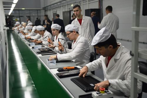 Молодые специалисты осваивают производственные мощности нового завода ICL в Лаишевском районе