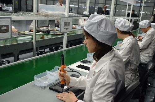 Молодые специалисты осваивают производственные мощности нового завода ICL в Лаишевском районе
