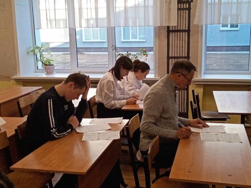 В Лаишево писали географический диктант