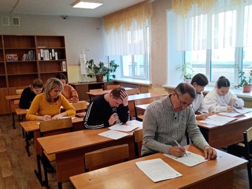 В Лаишево писали географический диктант