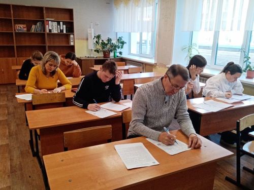 В Лаишево писали географический диктант