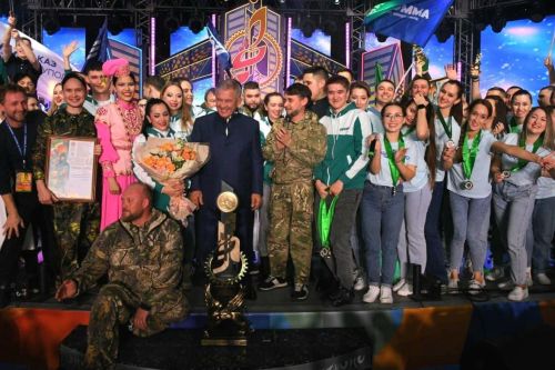 Гала-концерт традиционного республиканского фестиваля «Наше время – Безнең заман» состоялся в Казани