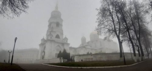 Путешествуем по России. Фотографиями туманного Владимира поделился Дмитрий Маринин