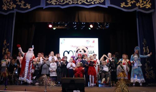 Солнце светит всем одинаково