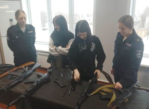 Около 60 школьников посетили Лаишевский техникум в День открытых дверей