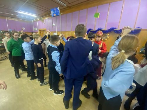 Лаишевских гимназистов познакомили с традициями празднования Рождества