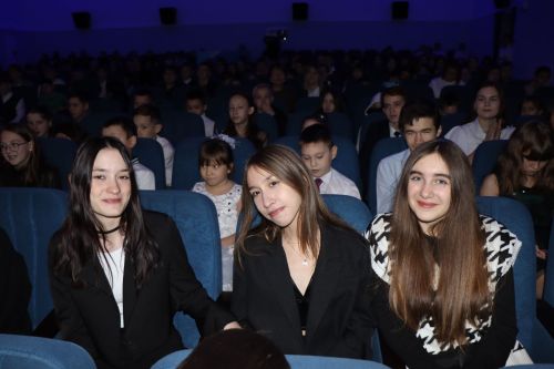 Активных и одаренных детей района чествовали в канун Нового года