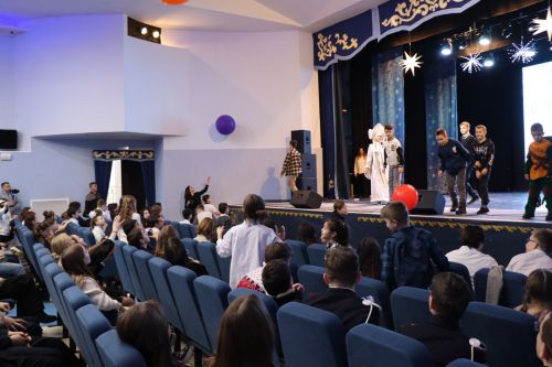 Активных и одаренных детей района чествовали в канун Нового года