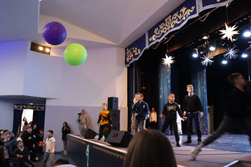 Активных и одаренных детей района чествовали в канун Нового года