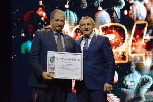 Деловой понедельник Совета района прошел в праздничном формате в РДК Лаишева