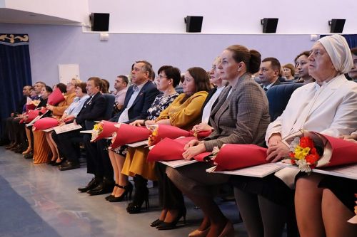 От них зависит, каким станет человек, общество, страна