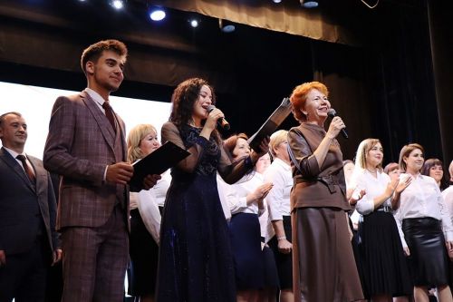 От них зависит, каким станет человек, общество, страна