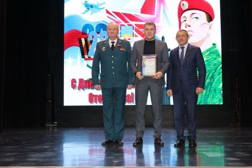 Защитников Отечества лаишевцы приветствовали стоя
