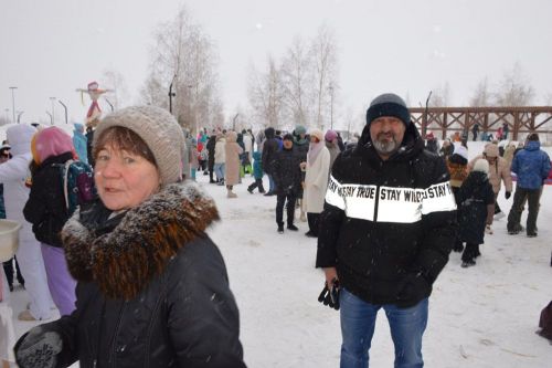 Фоторепортаж: широко гуляли сегодня в Лаишеве на Масленице