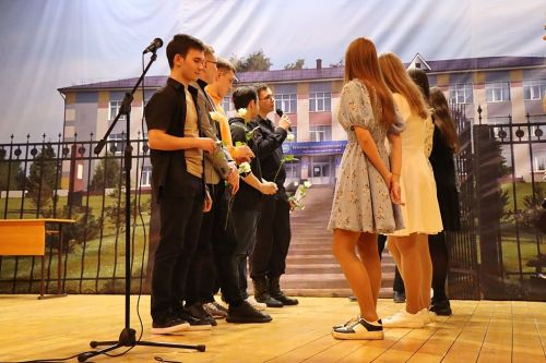 «Я молодой!»: парням из ЛТЭТ все по плечу