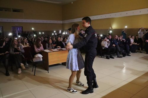 «Я молодой!»: парням из ЛТЭТ все по плечу