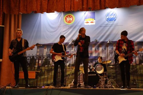 «Я молодой!»: парням из ЛТЭТ все по плечу