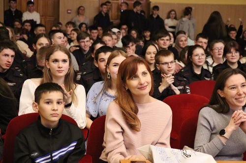 «Я молодой!»: парням из ЛТЭТ все по плечу