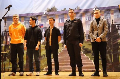 «Я молодой!»: парням из ЛТЭТ все по плечу