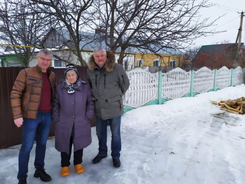 Доставили дрова в три семьи мобилизованных в Лаишевском районе