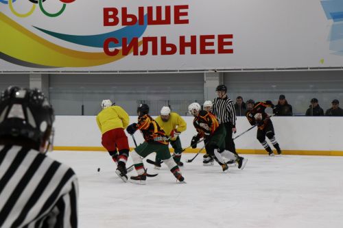 В Лаишеве проходит турнир по хоккею среди мужских команд на кубок Мr. Ricco 2023