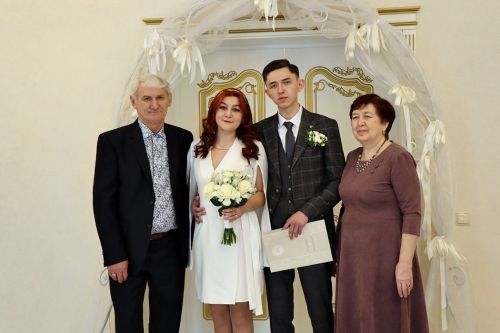 Казанцы приехали в Лаишево заключить брак в красивую дату