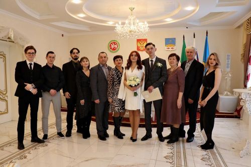 Казанцы приехали в Лаишево заключить брак в красивую дату