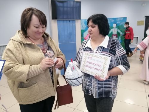 Библиотекари Лаишевской центральной библиотеки провели акцию «Родной язык, дружу с тобой»