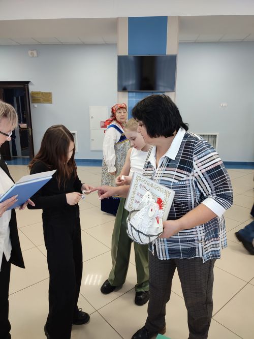 Библиотекари Лаишевской центральной библиотеки провели акцию «Родной язык, дружу с тобой»
