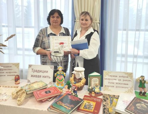 Библиотекари Лаишевской центральной библиотеки провели акцию «Родной язык, дружу с тобой»