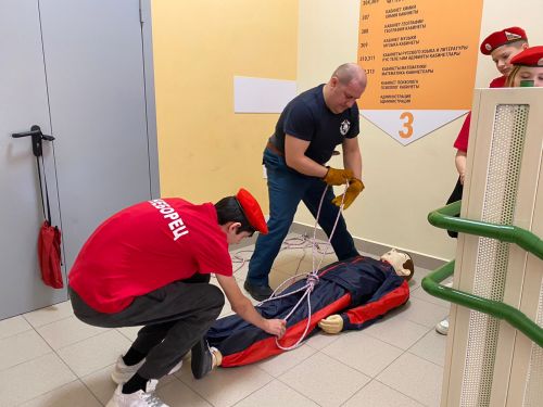 Лицеисты Лаишевского района учились правильно эвакуировать людей во время чрезвычайных ситуаций