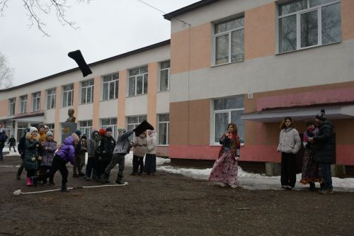 В школе в Каипах прошли народные «Игры да забавы»