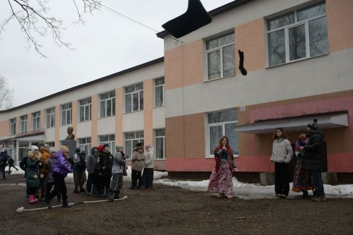 В школе в Каипах прошли народные «Игры да забавы»