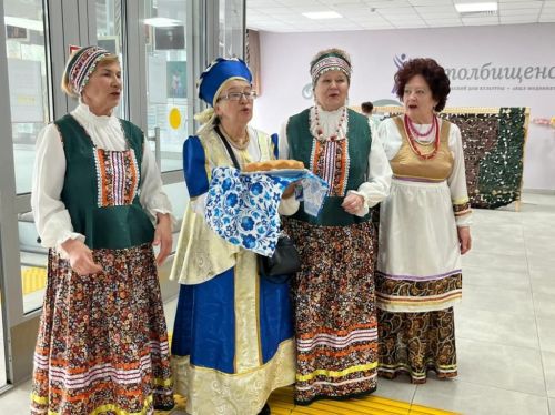 Два творческих коллектива Лаишевского района отметили День работника культуры частушечным баттлом