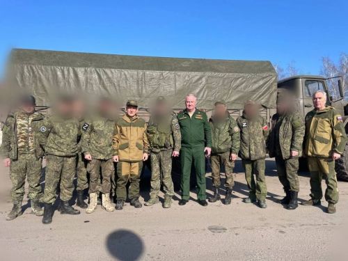 Глава Лаишевского района Ильдус Зарипов посетил в ЛНР земляков- военнослужащих